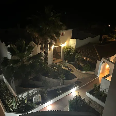 Отель Anima Rooms&pool - Con Piscina Сан-Паскуале