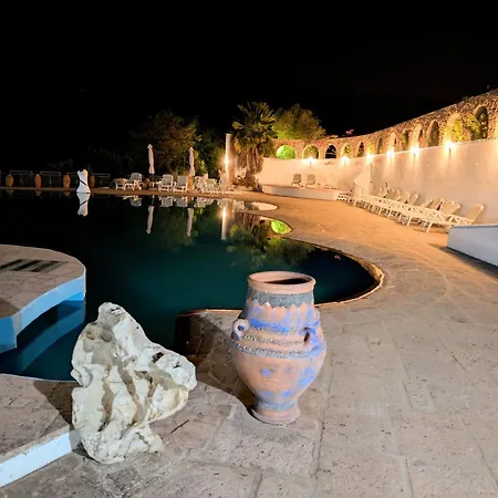 Anima Rooms&pool - Con Piscina Hotel
